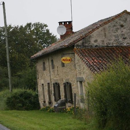 Chez Gondat Chambre d'hotes Saint-Martial-sur-Isop Extérieur photo